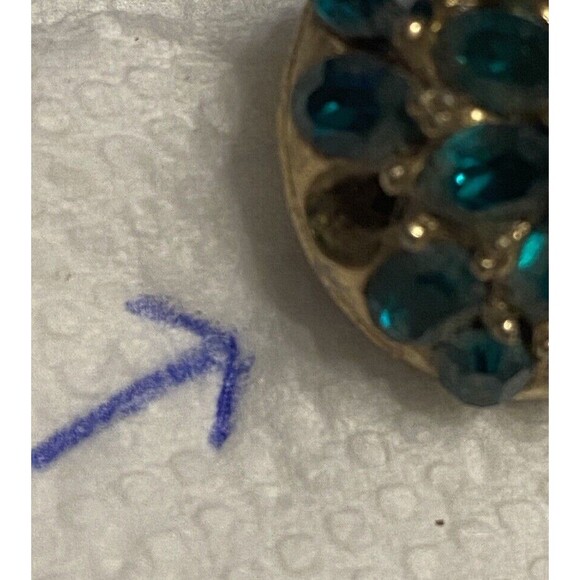 Vintage Emerald Green Sparkling Clip-on Earrings Rhinestones Gold-tone Clusters - Picture 7 of 12